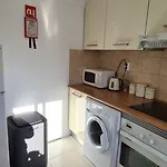 1 Bedroomed - Ocean View - Oura - *